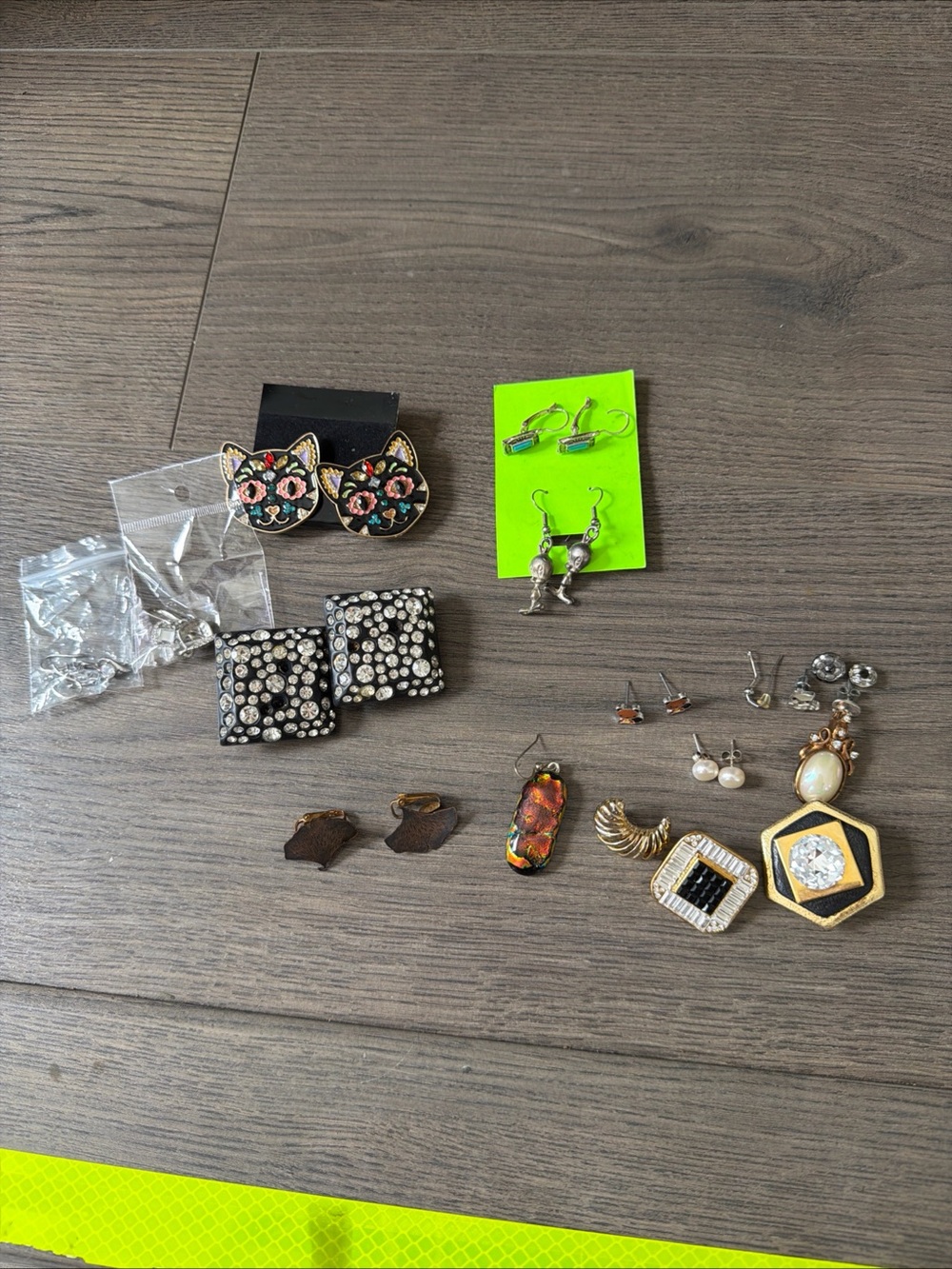 Assorted Women's Fashion Earrings Vintage Singles & Pairs Enamel Cat, Pewter….